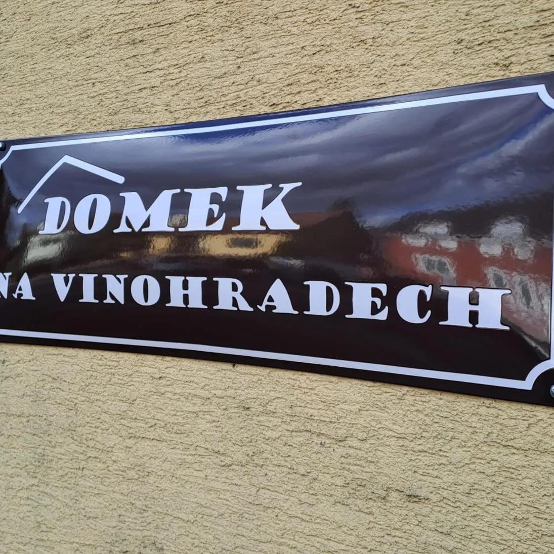 חלוהובץ Domek Na Vinohradech מראה חיצוני תמונה